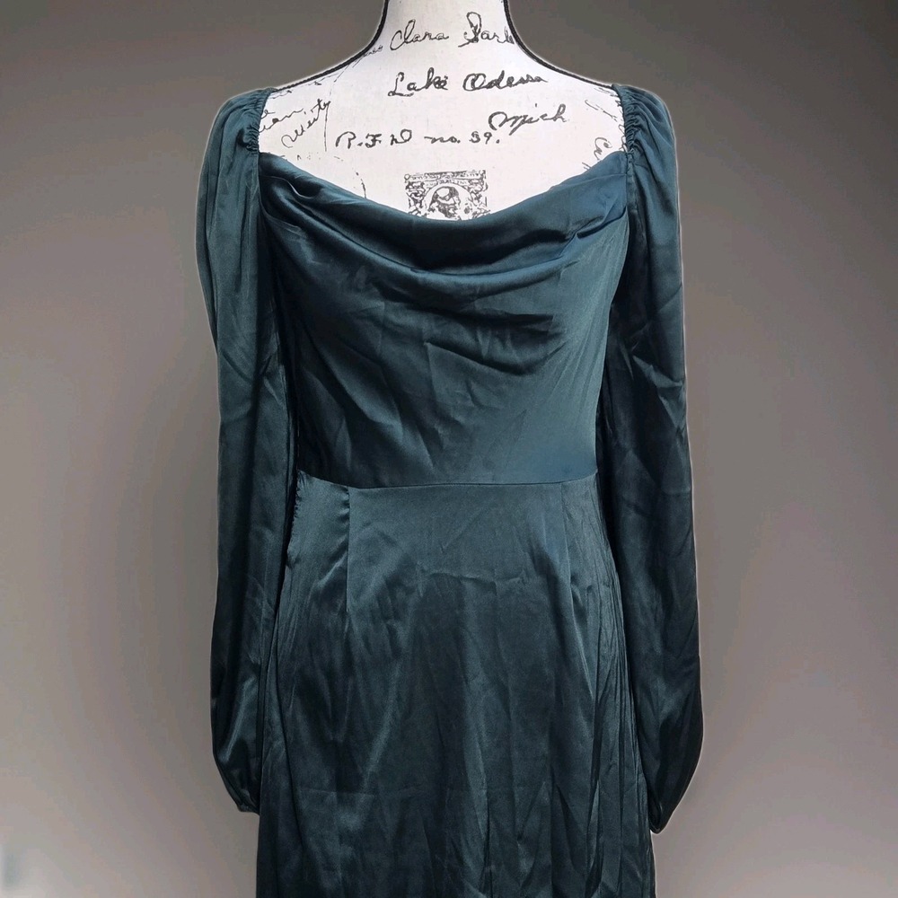 Unbranded Womens Dress Sz M Green Satin Long Sleeve Party Holiday Y2K Lightweigh - Picture 4 of 16